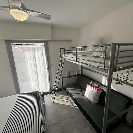 Climatise 2 Pieces, Terrasse, Proche Et Commerces, 4 Couchages - - Fr-1-229c-93 * Port-la-Nouvelle